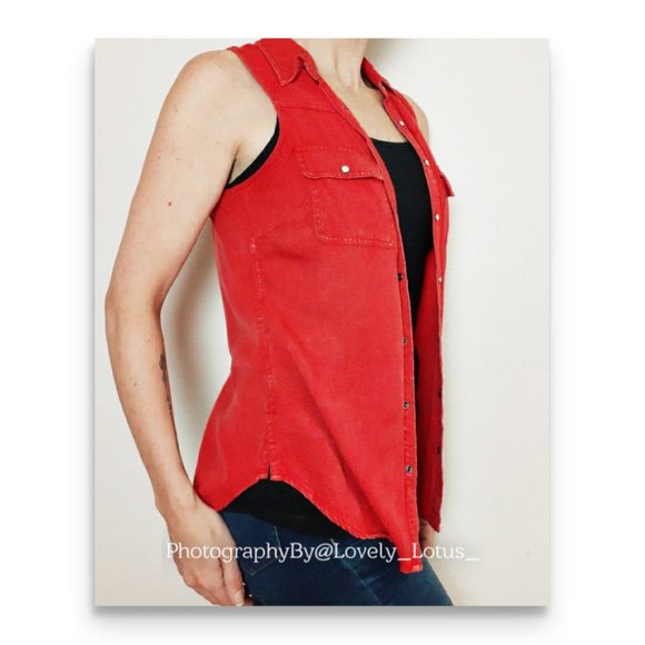 Maurices Sleeveless Shirt Rustic Red Sleeveless Button Up Soft Rayon Blouse Top - Picture 6 of 13